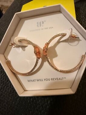 Morganite on rose gold hoops